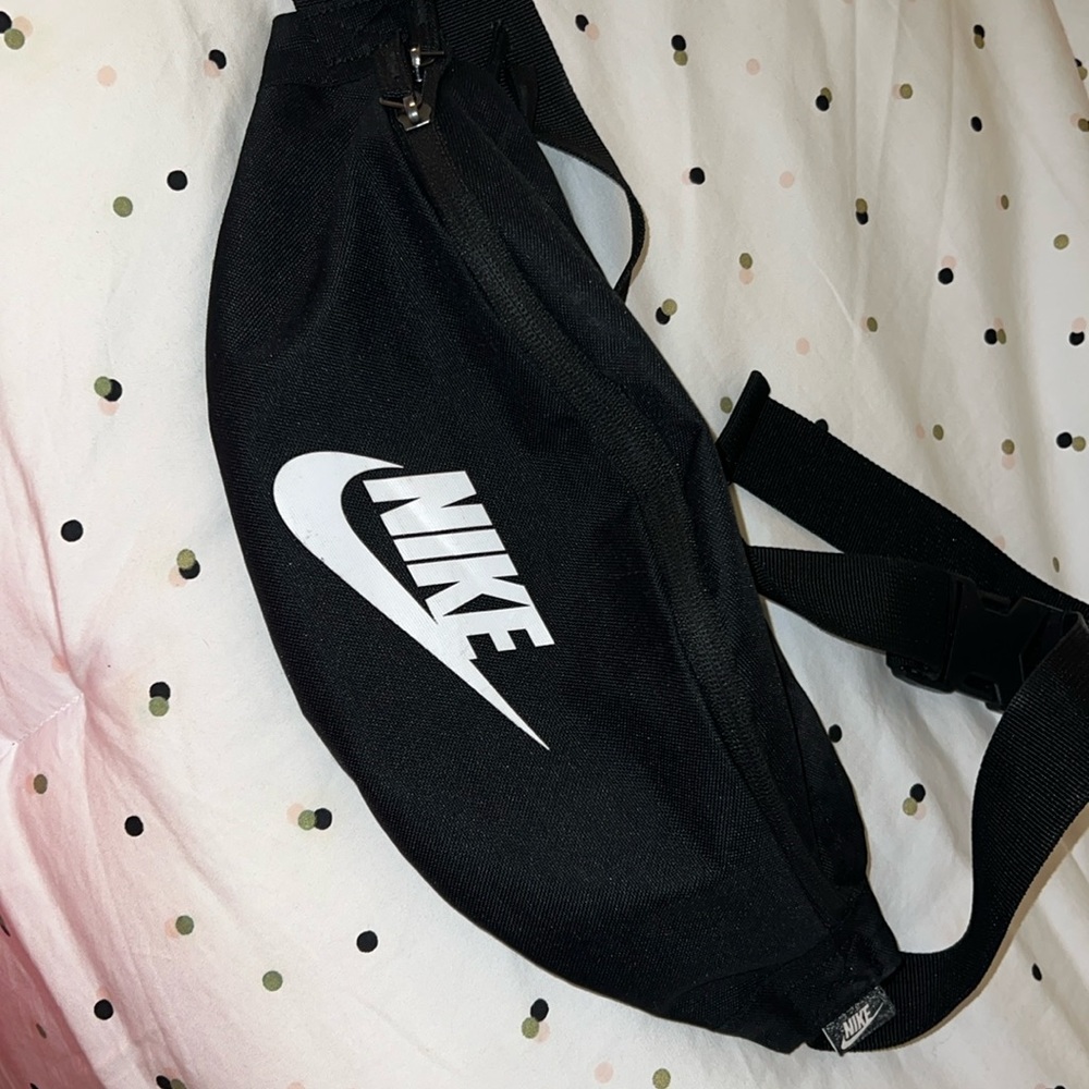 Nike fanny pack